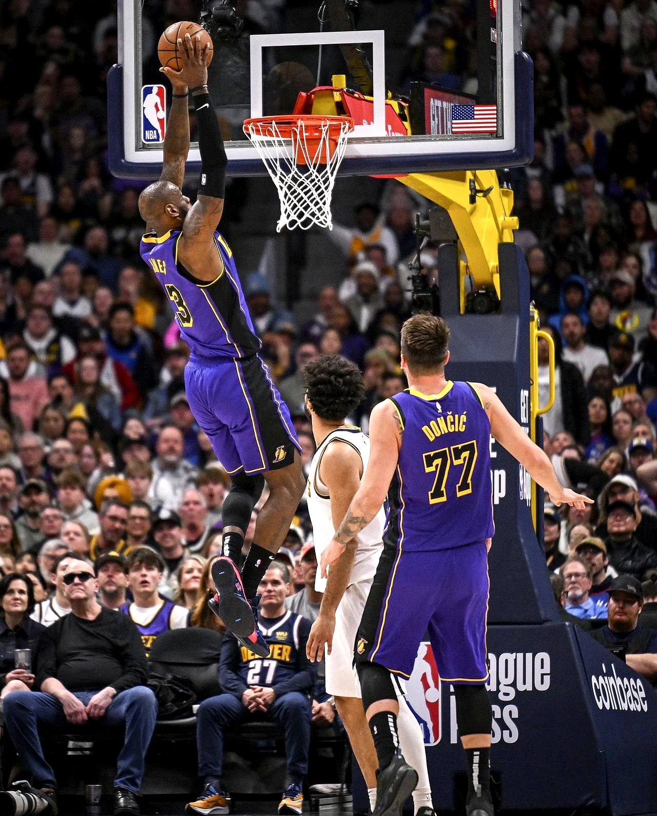 28圈入口浓眉哥爆冷击败巴黎圣日耳曼，突破纪录引爆全场！的简单介绍