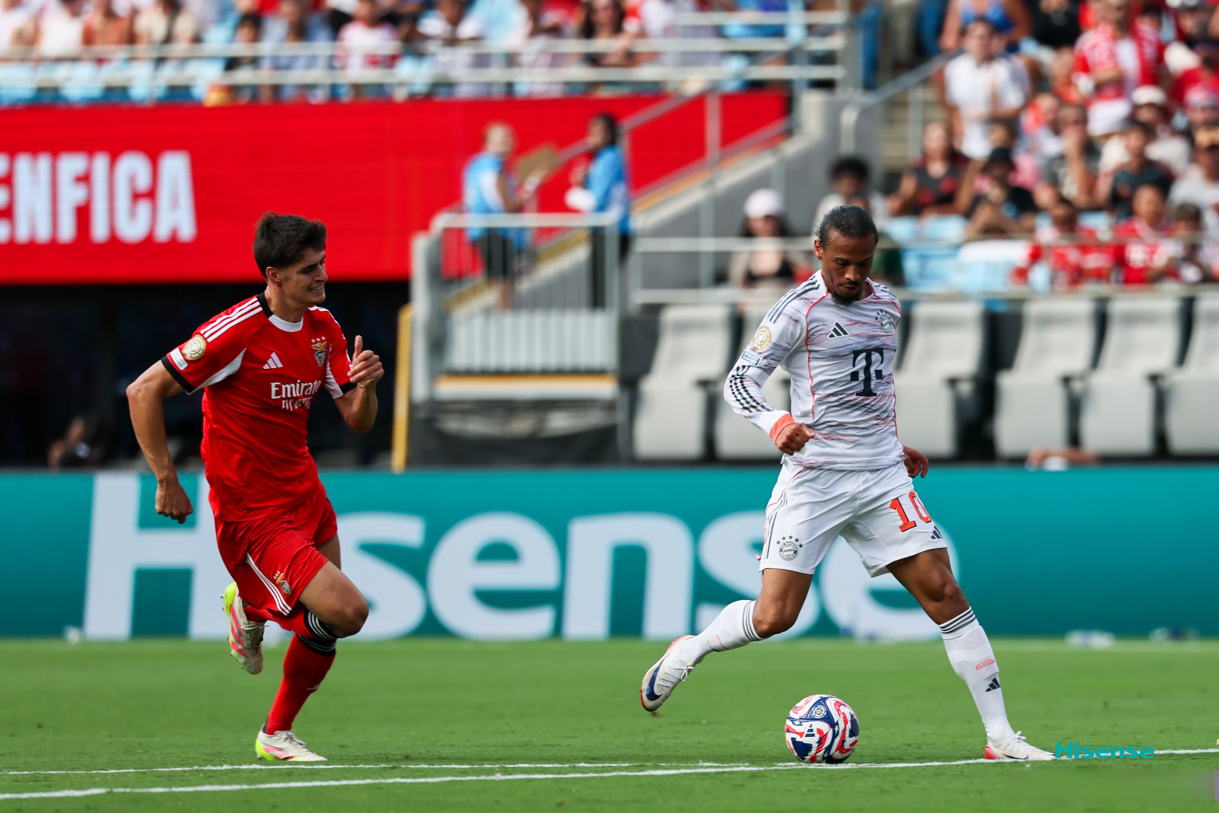 28圈首页包含清晨俄克拉荷马雷霆调整名单以备意大利杯，外线爆发环节打磨，引发热议，轮换策略成焦点的词条